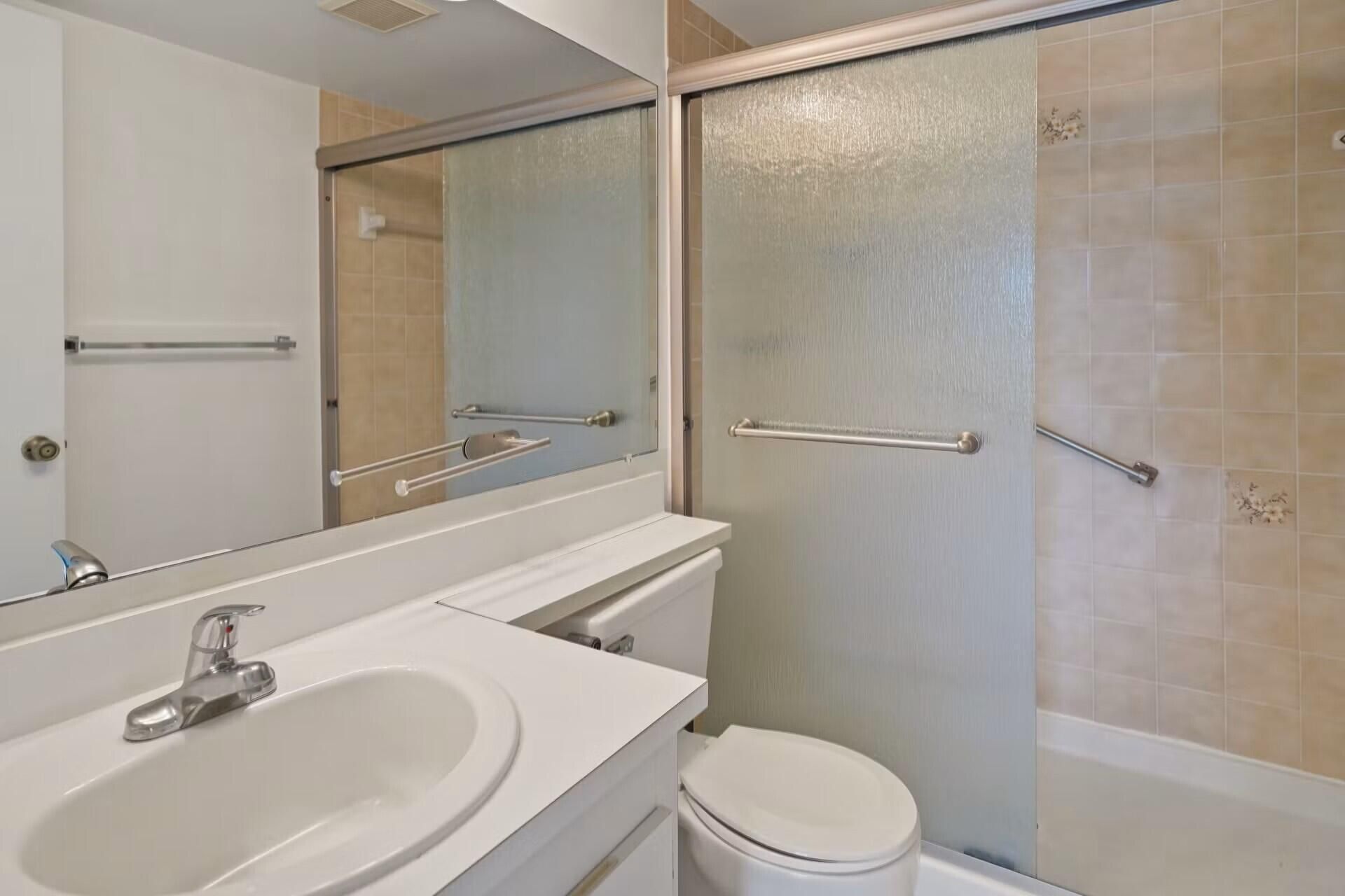 802 Sky Pine Way, Unit F2, Greenacres, FL 33415 Photo