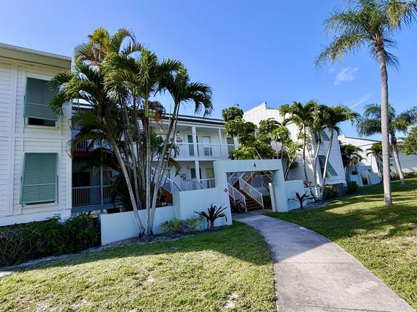 273 Cypress Point Drive, Palm Beach Gardens, FL 33418