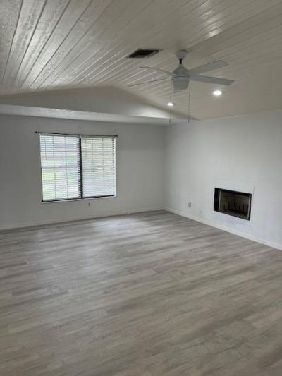 699 Ixoria Avenue, Fort Pierce, FL 34982 Photo