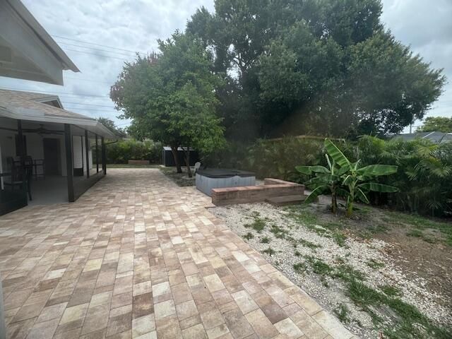 699 Ixoria Avenue, Fort Pierce, FL 34982 Photo