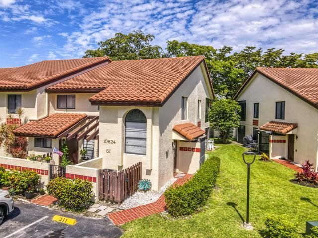10624 Tropic Palm Avenue, Unit 202, Boynton Beach, FL 33437 Photo