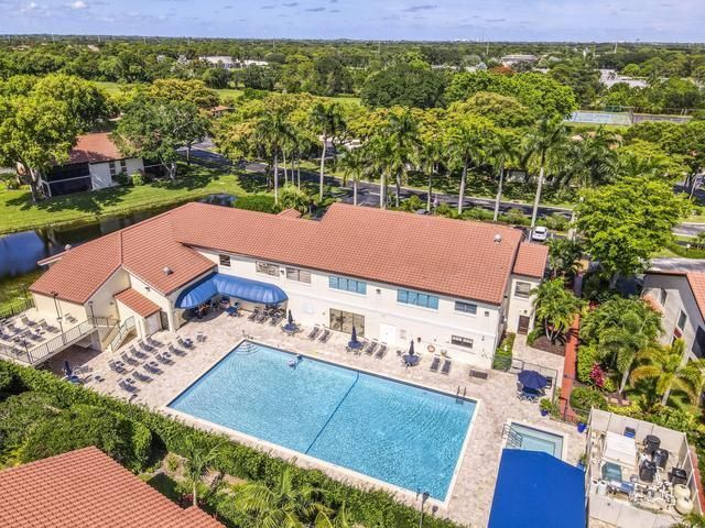 10624 Tropic Palm Avenue, Unit 202, Boynton Beach, FL 33437 Photo