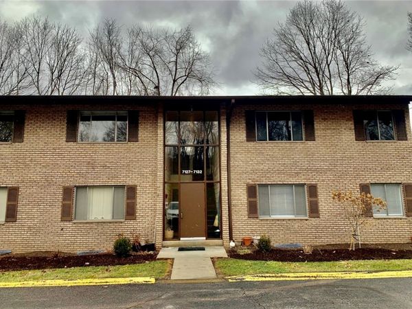 7127 Sanlin Dr , Coraopolis, PA 15108