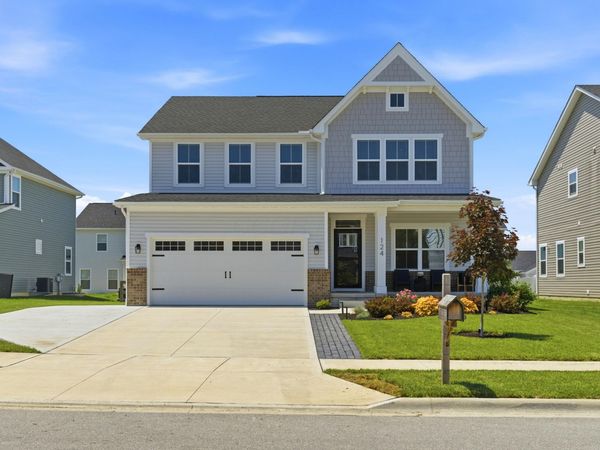 124 Steeplechase Court , Delaware, OH 43015