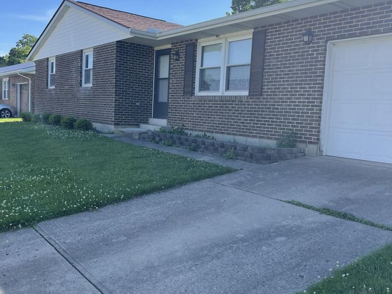 5427 Richmoor Road, Springfield, OH 45503 Photo 2