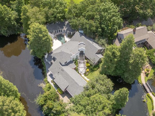 17735 Crossing Blvd, Baton Rouge, LA 70810