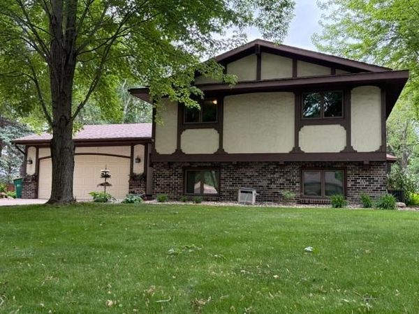 725 S Gilman Avenue , Litchfield, MN 55355