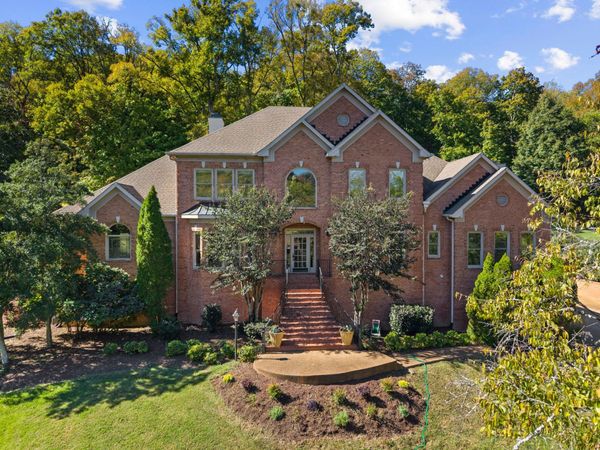 537 Grand Oaks Dr , Brentwood, TN 37027