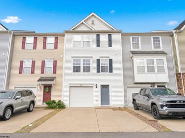 121 Pine Lane, Morgantown, WV 26508