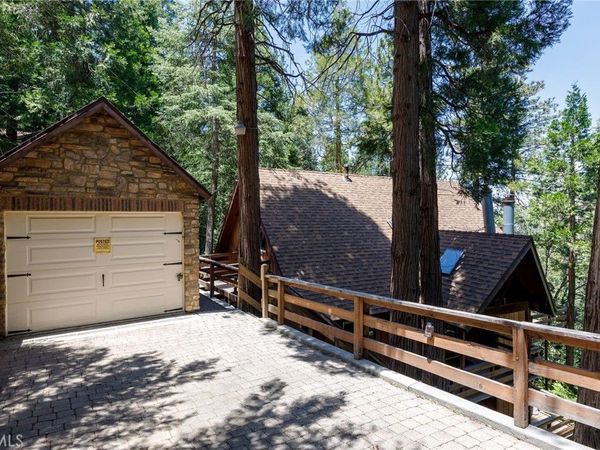 24686 Altdorf, Crestline, CA 92325