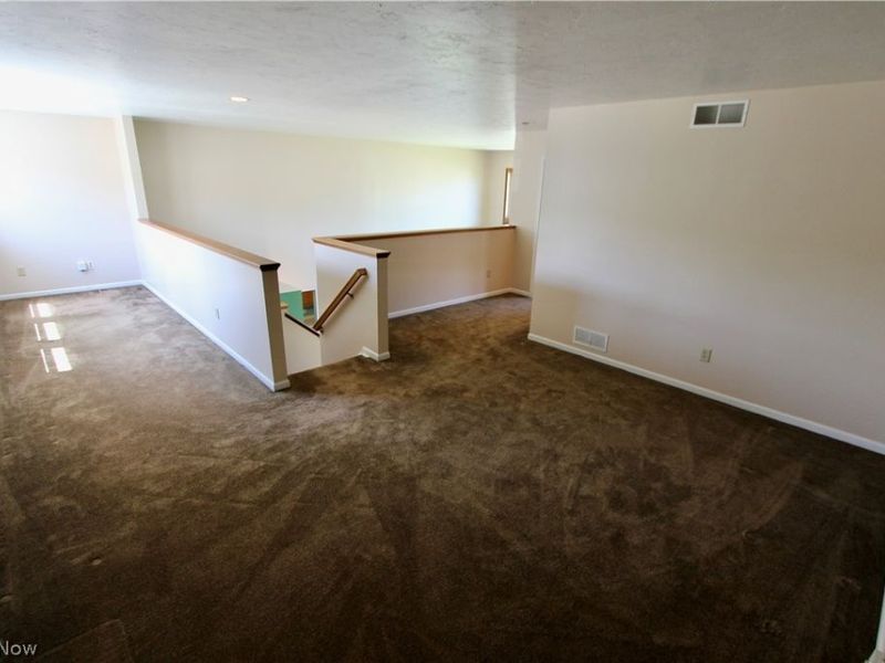 27242 Emerald Oval S, Olmsted Township, OH 44138 Photo 20