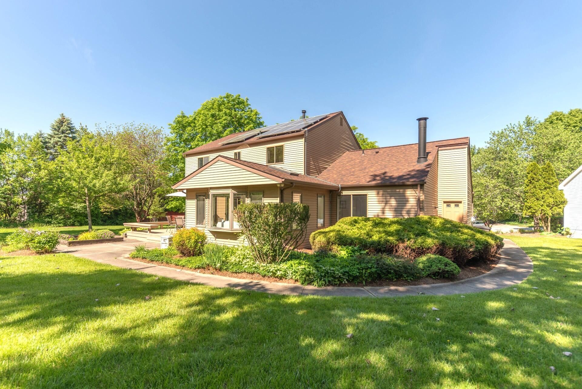 2110 Ardenne Drive, Ann Arbor, MI 48105 Main Photo