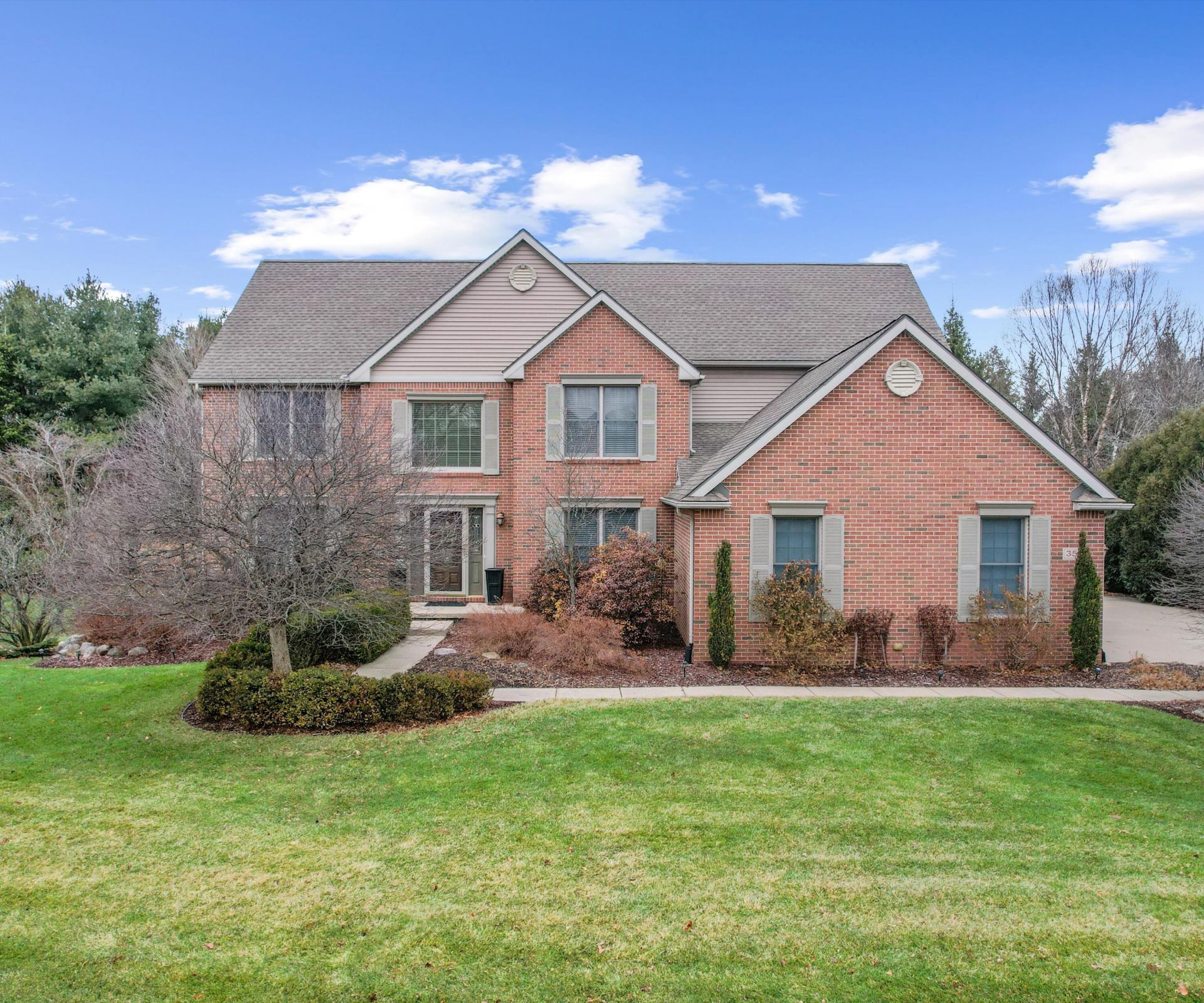 350 Huntington Drive, Saline, MI 48176 Main Photo