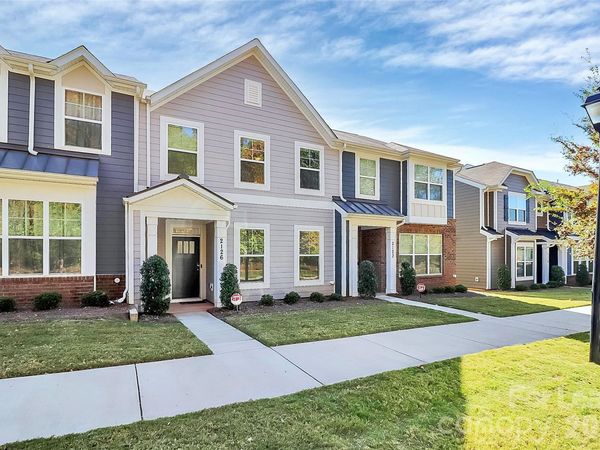 2126 Blewett Drive , Charlotte, NC 28269