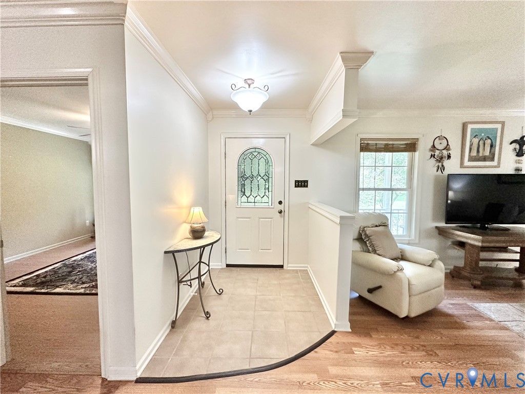 4352 Pierce Road Powhatan, VA 23139