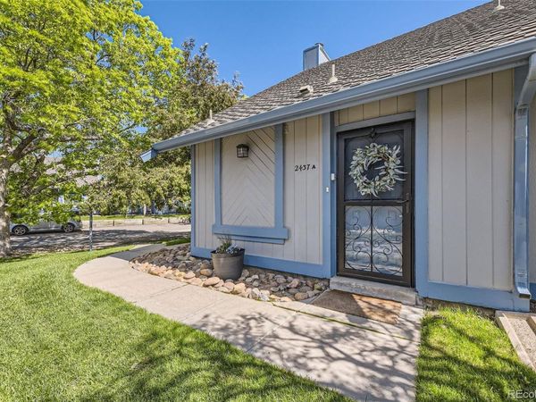 2437 S Victor Street , Unit A, Aurora, CO 80014