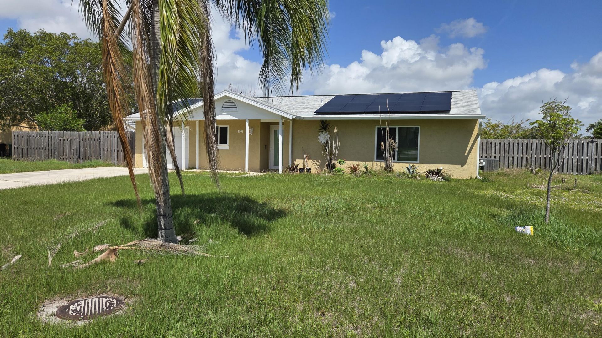 2209 SE East Dunbrooke Circle, Port Saint Lucie, FL 34952 Photo