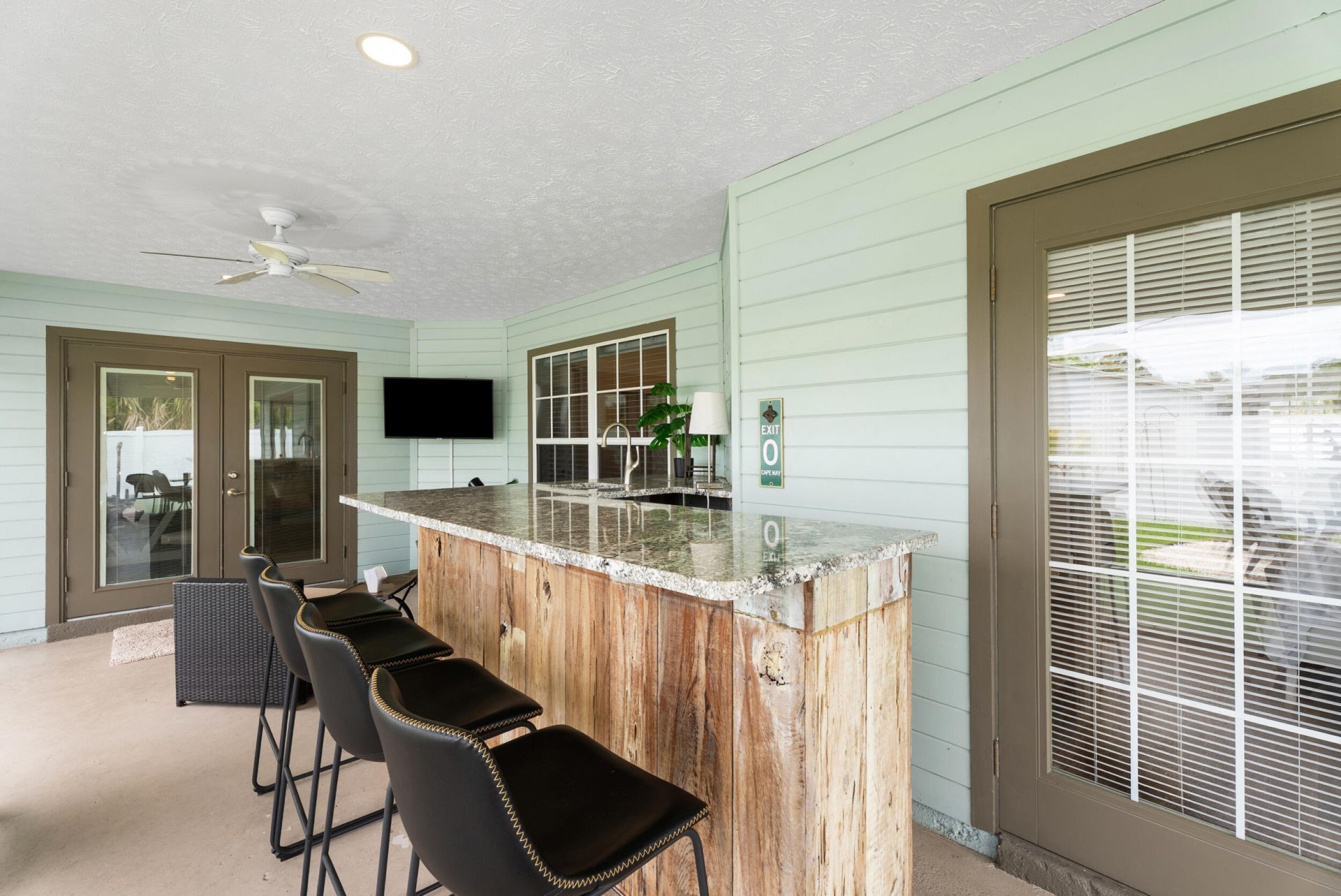 701 SE Dolphin Drive, Stuart, FL 34996 Photo