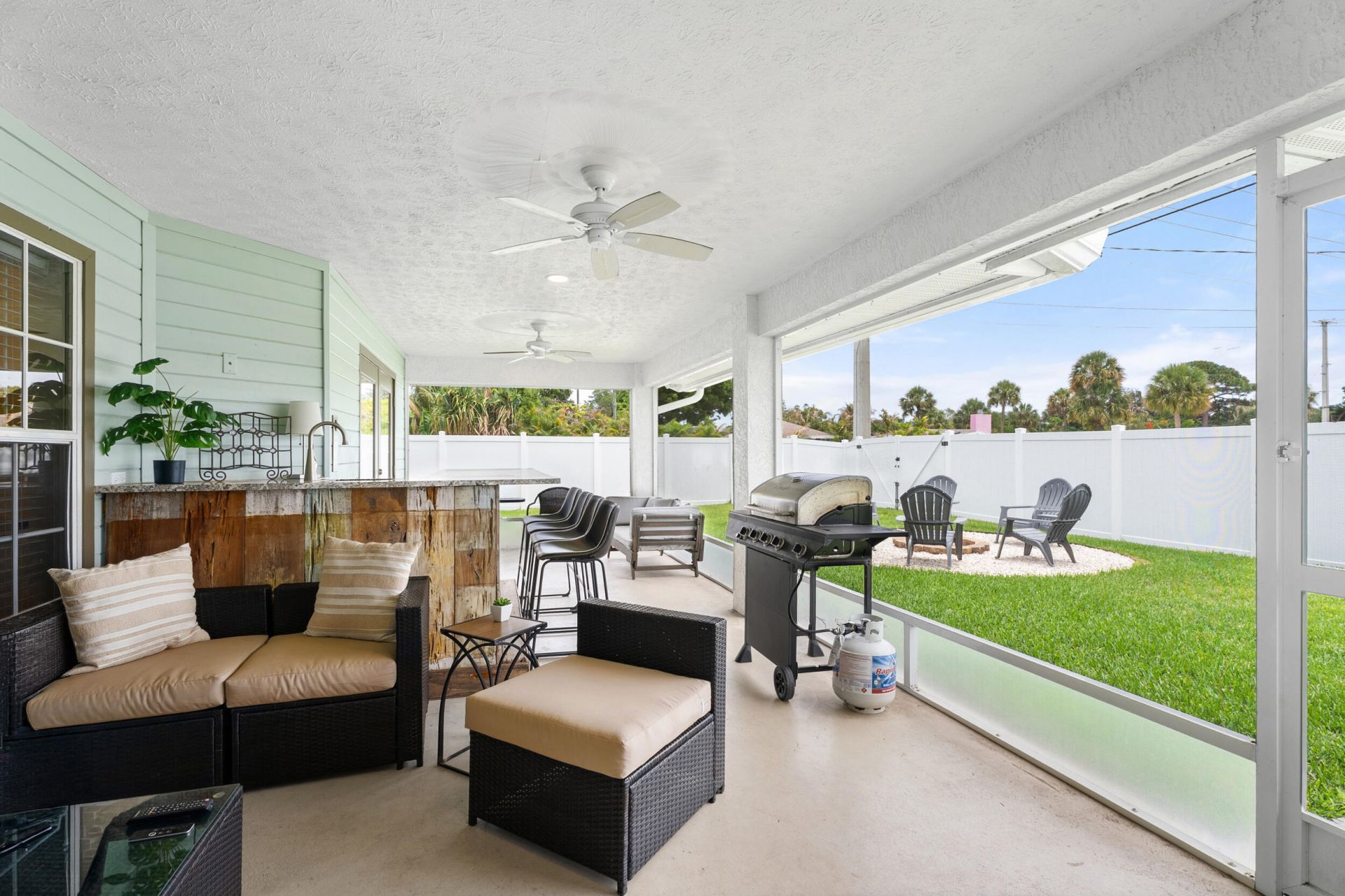 701 SE Dolphin Drive, Stuart, FL 34996 Photo