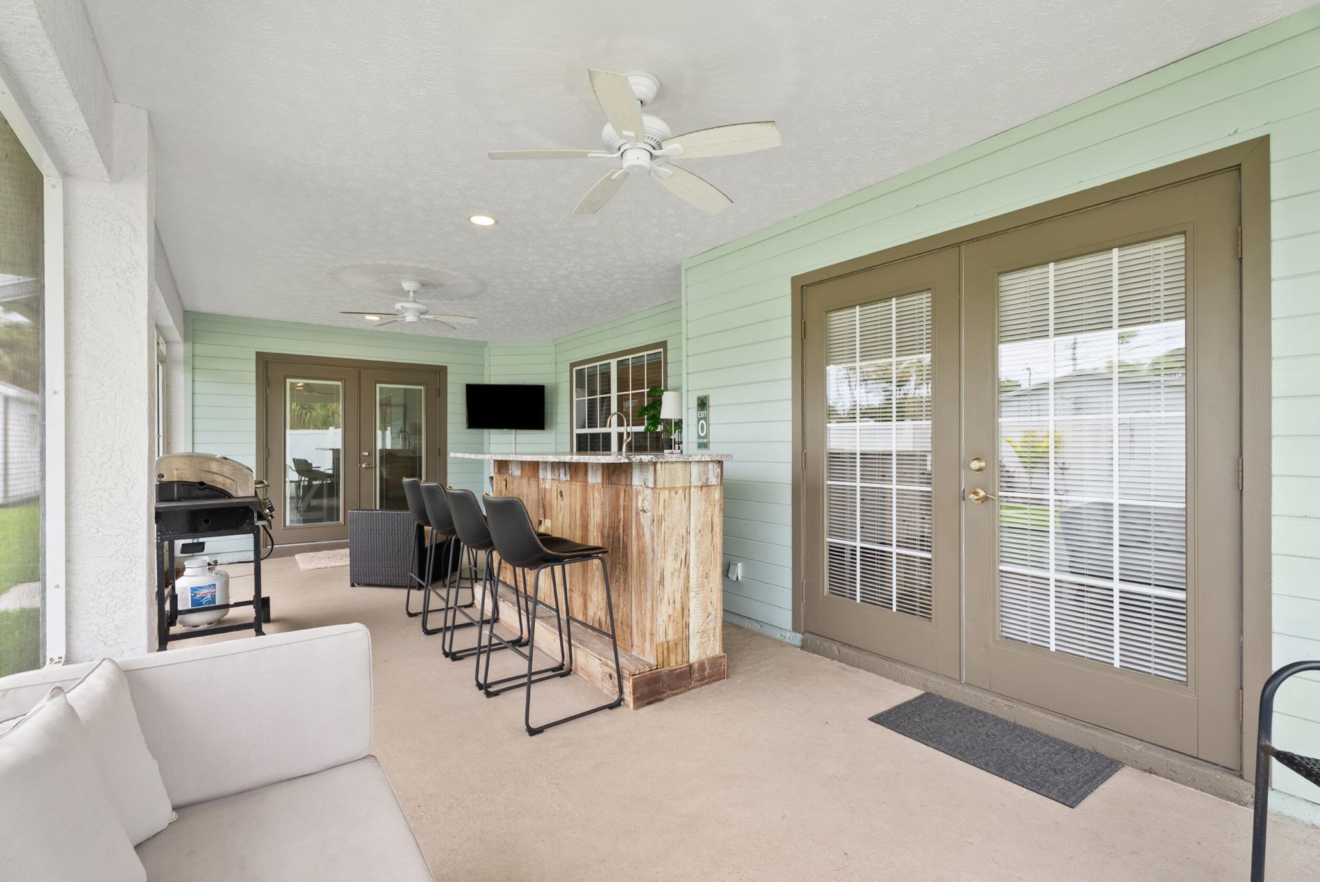 701 SE Dolphin Drive, Stuart, FL 34996 Photo