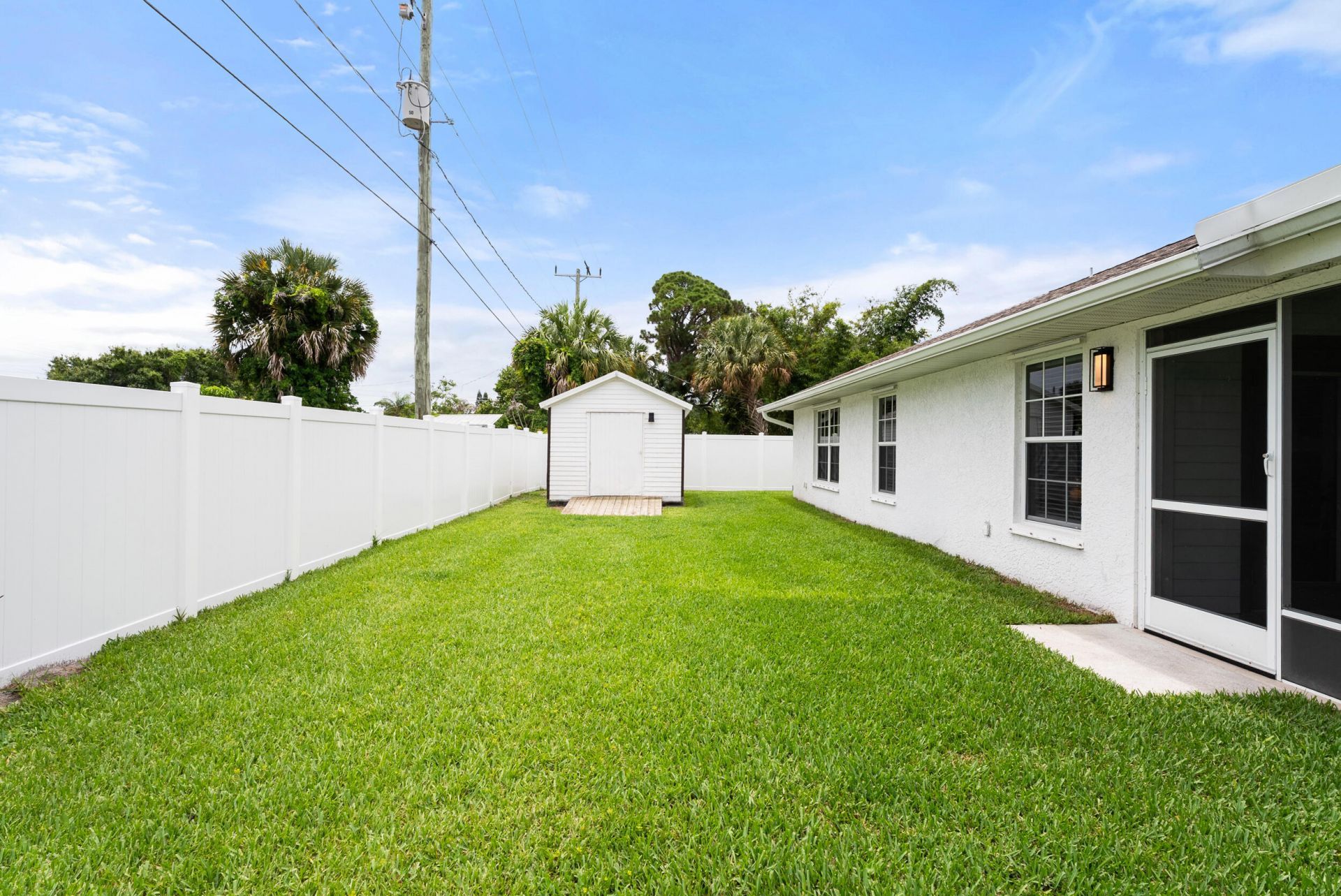 701 SE Dolphin Drive, Stuart, FL 34996 Photo