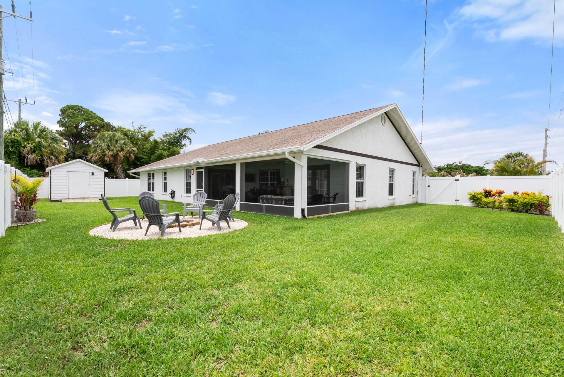 701 SE Dolphin Drive, Stuart, FL 34996 Photo