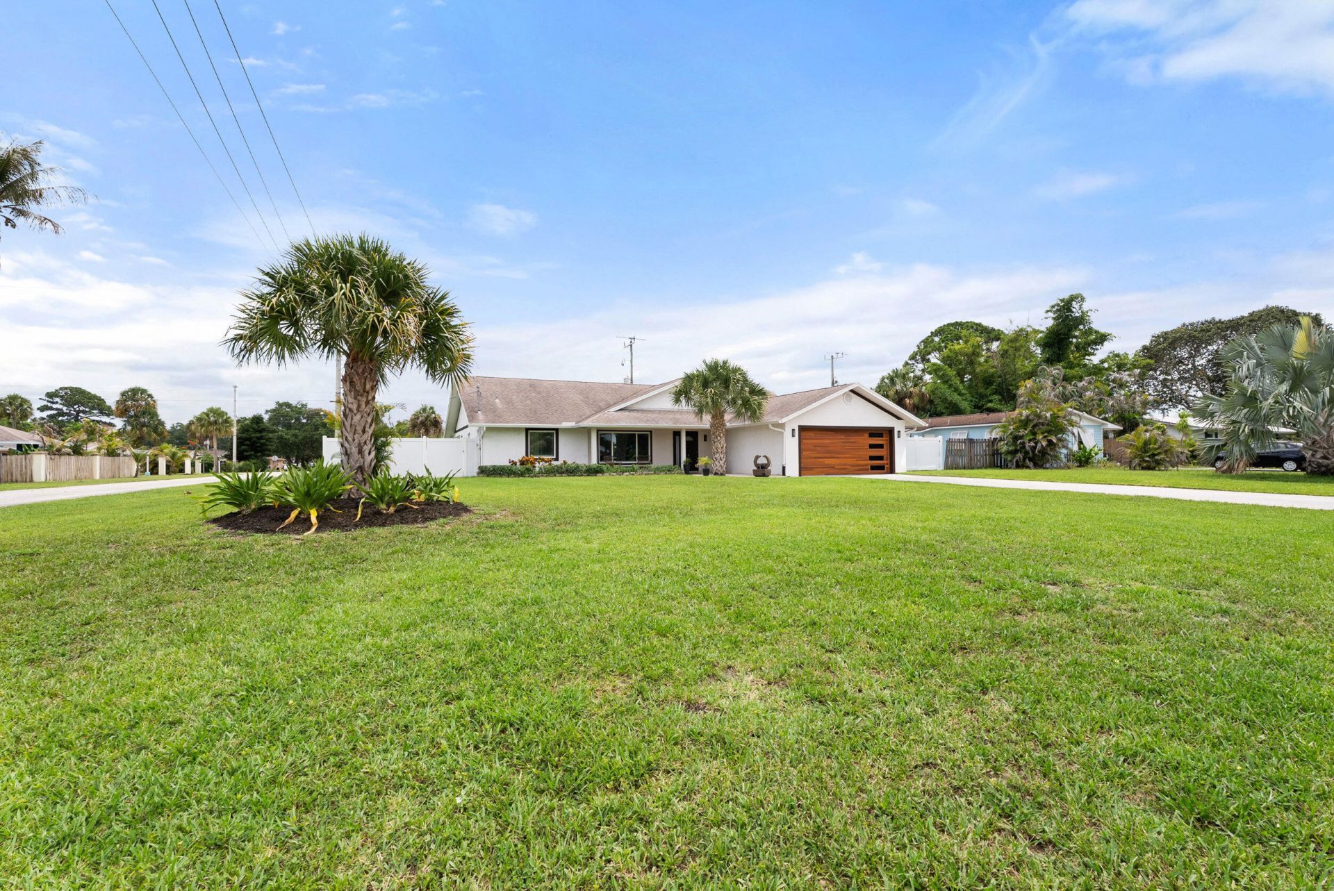 701 SE Dolphin Drive, Stuart, FL 34996 Photo