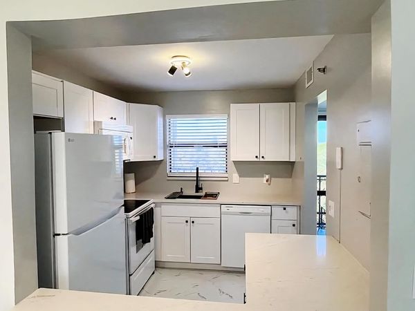 4640 W Lucerne Lakes Blvd Boulevard, Unit 505, Lake Worth, FL 33467