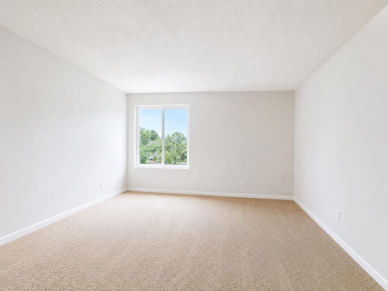 711 N Pine Island Road, Unit 204, Plantation, FL 33324 Photo