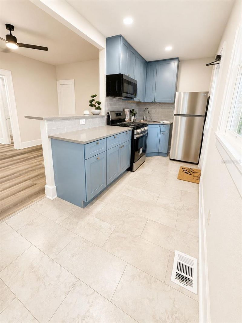 824 6th Street N, Unit 2, Saint Petersburg, FL 33701 Photo