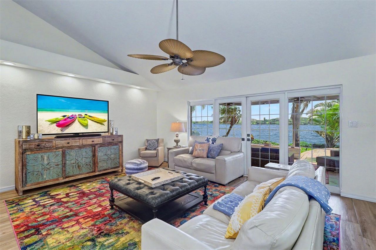 495 Harbor Drive S, Indian Rocks Beach, FL 33785 Photo