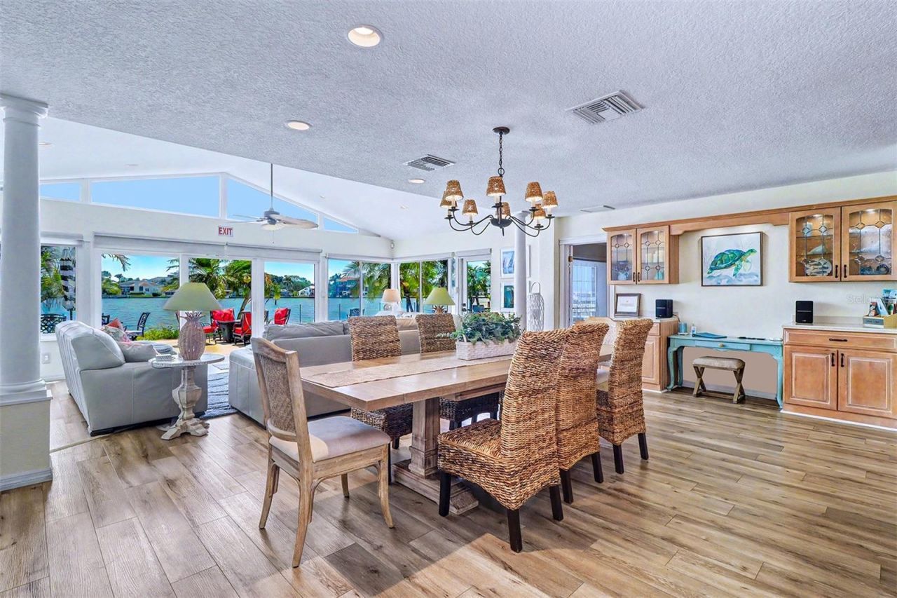 495 Harbor Drive S, Indian Rocks Beach, FL 33785 Photo