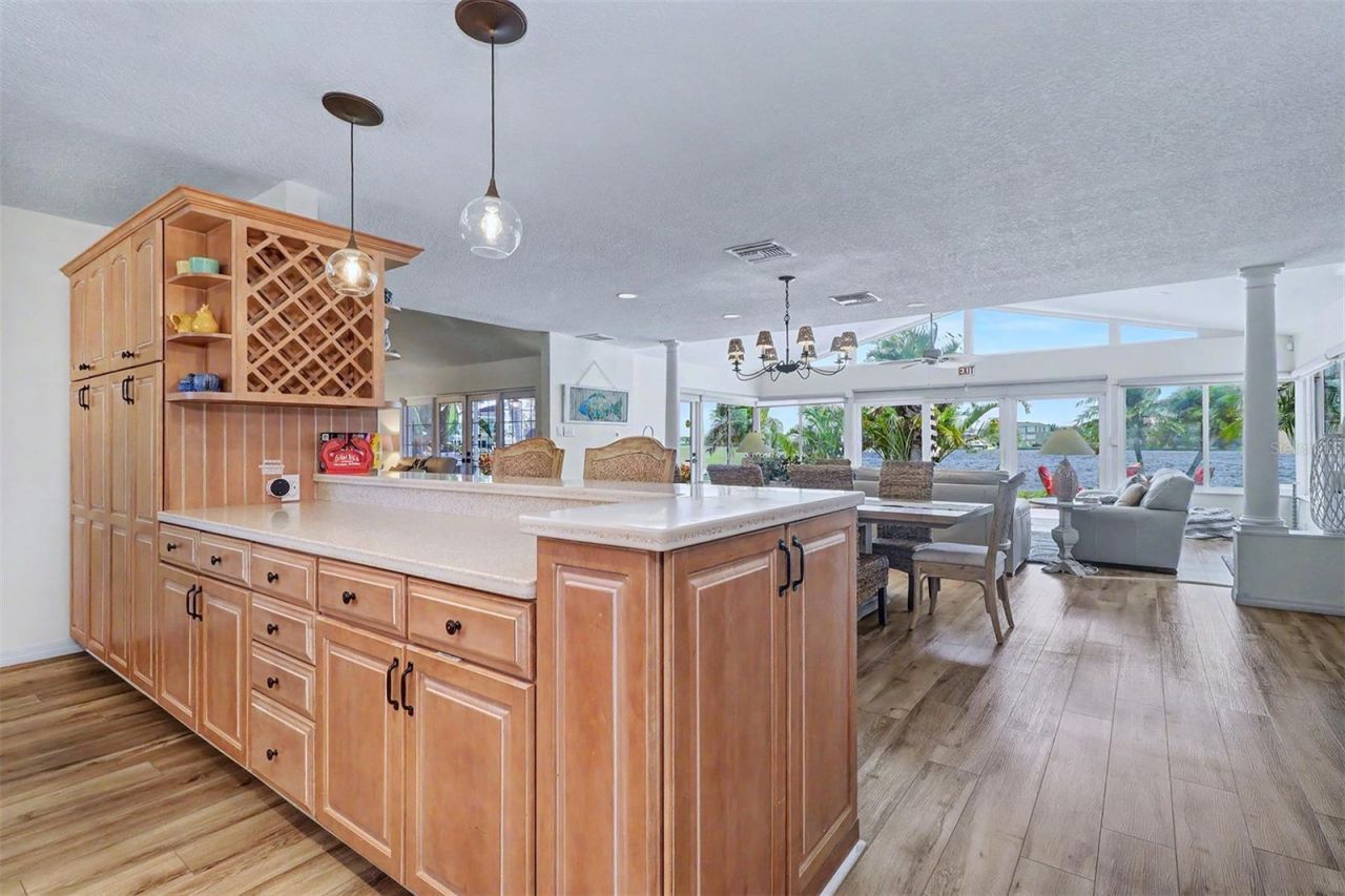 495 Harbor Drive S, Indian Rocks Beach, FL 33785 Photo