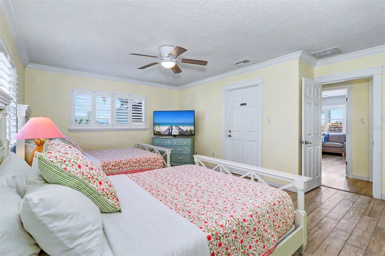 495 Harbor Drive S, Indian Rocks Beach, FL 33785 Photo