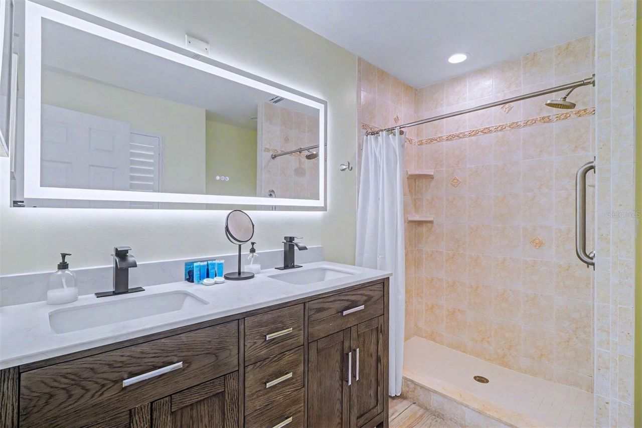 495 Harbor Drive S, Indian Rocks Beach, FL 33785 Photo