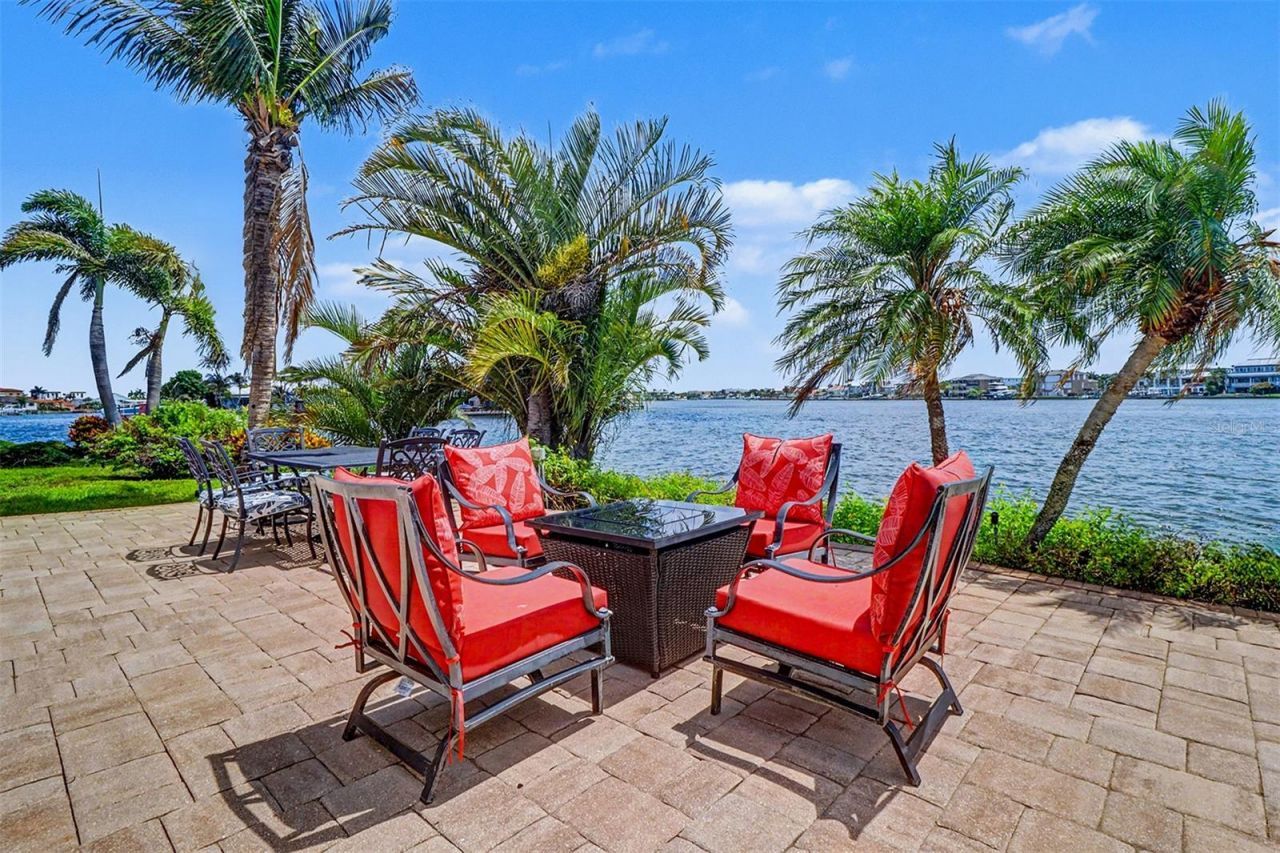 495 Harbor Drive S, Indian Rocks Beach, FL 33785 Photo