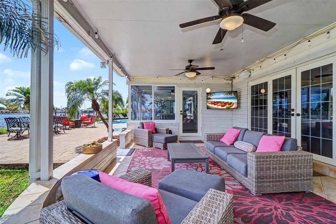 495 Harbor Drive S, Indian Rocks Beach, FL 33785 Photo