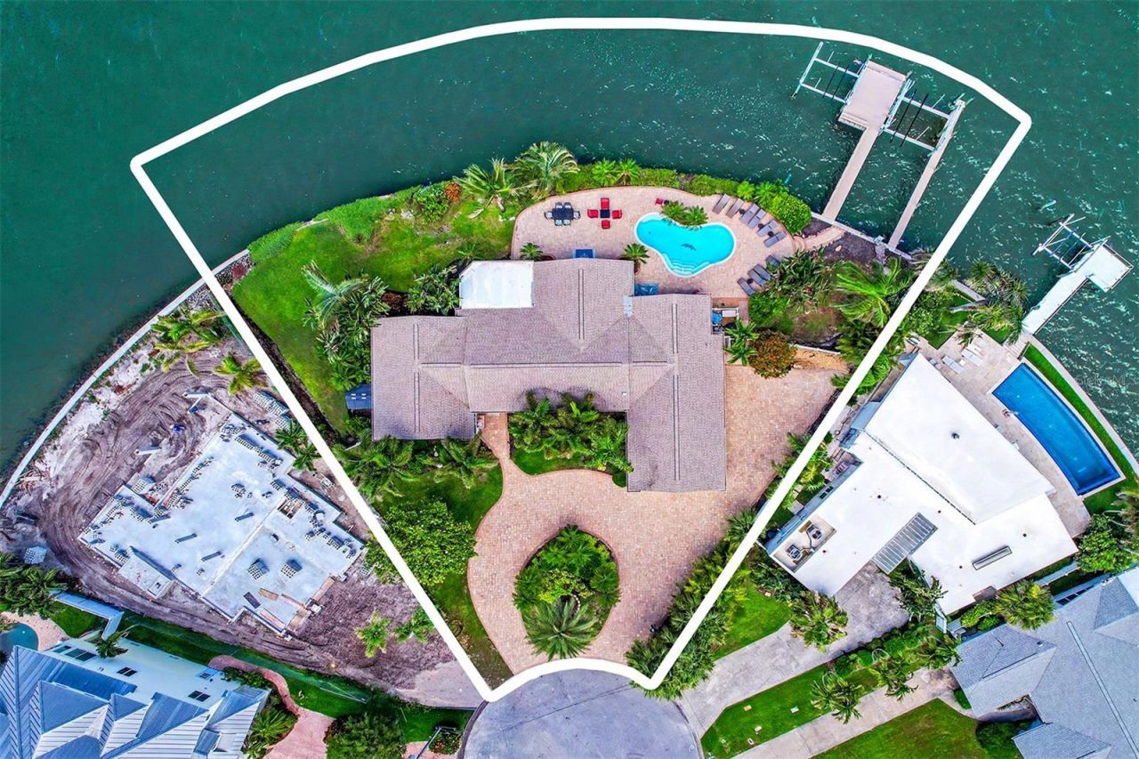 495 Harbor Drive S, Indian Rocks Beach, FL 33785 Photo
