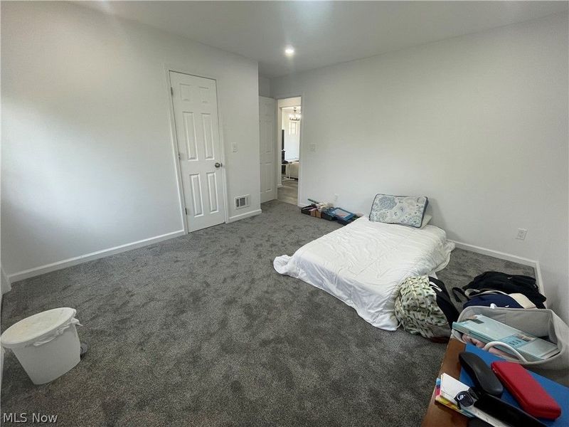 7915 Snow Road, Parma, OH 44129 Photo 18