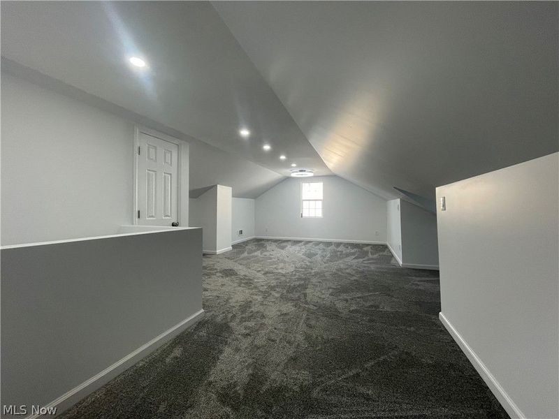 7915 Snow Road, Parma, OH 44129 Photo 20