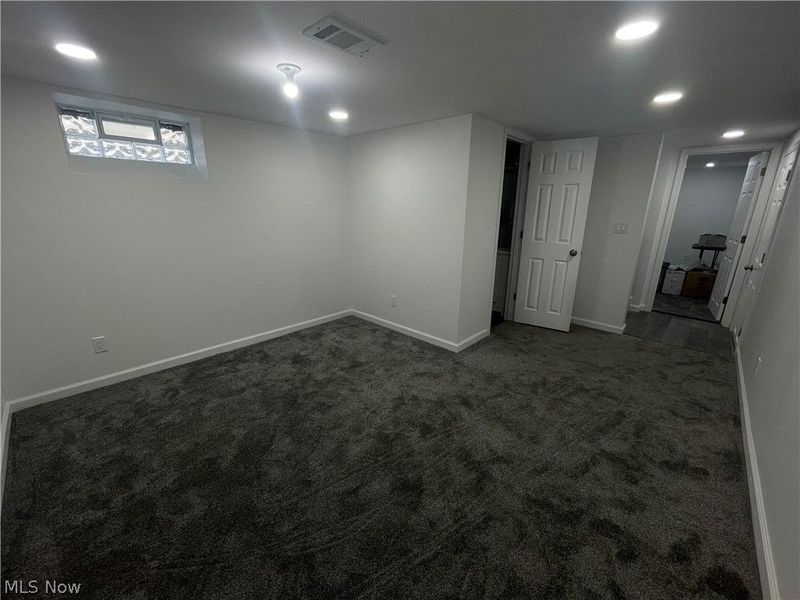 7915 Snow Road, Parma, OH 44129 Photo 31
