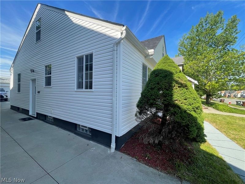 7915 Snow Road, Parma, OH 44129 Photo 41