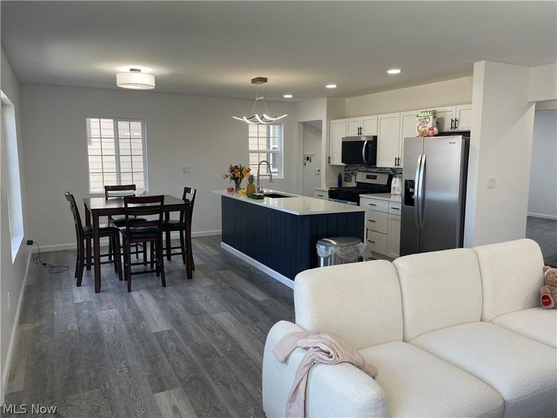 7915 Snow Road, Parma, OH 44129 Photo 8