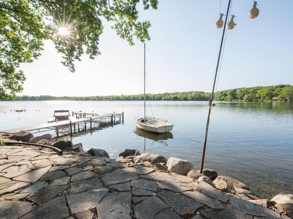 8790 Hendricks Drive, Brighton, MI 48116