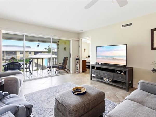 401 Charlemagne BLVD, Unit A205, NAPLES, FL 34112