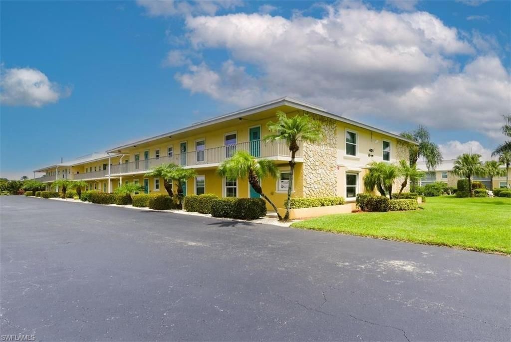 401 Charlemagne Blvd, Unit A205, Naples, FL 34112 Photo