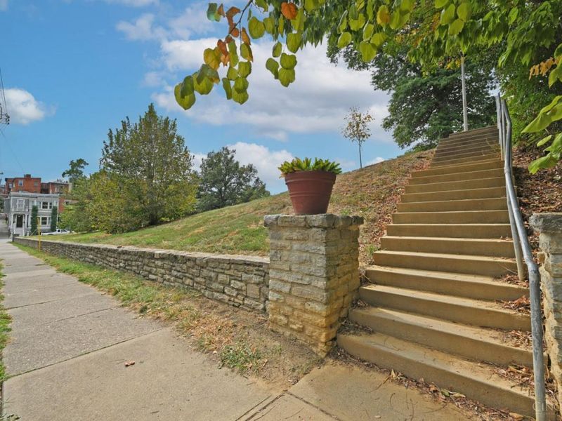 945 Parkside Place, Cincinnati, OH 45202 Photo 25