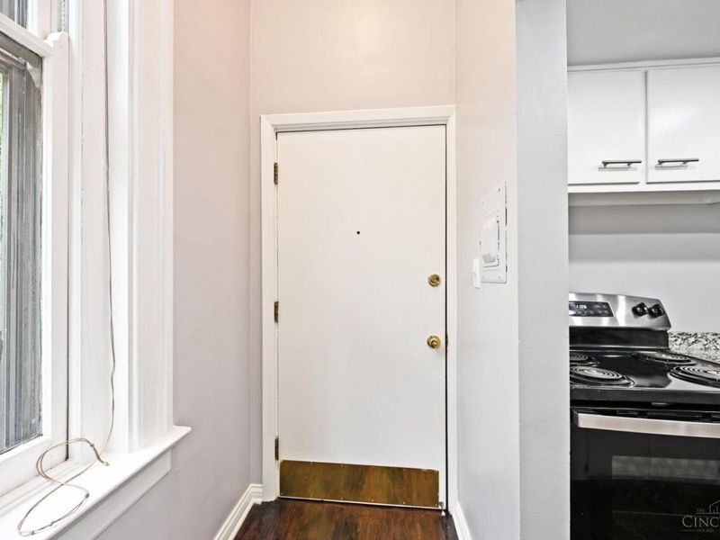 945 Parkside Place, Cincinnati, OH 45202 Photo 7