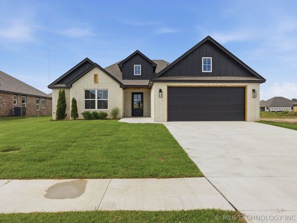 27785 E 109th Place S, Coweta, OK 74429