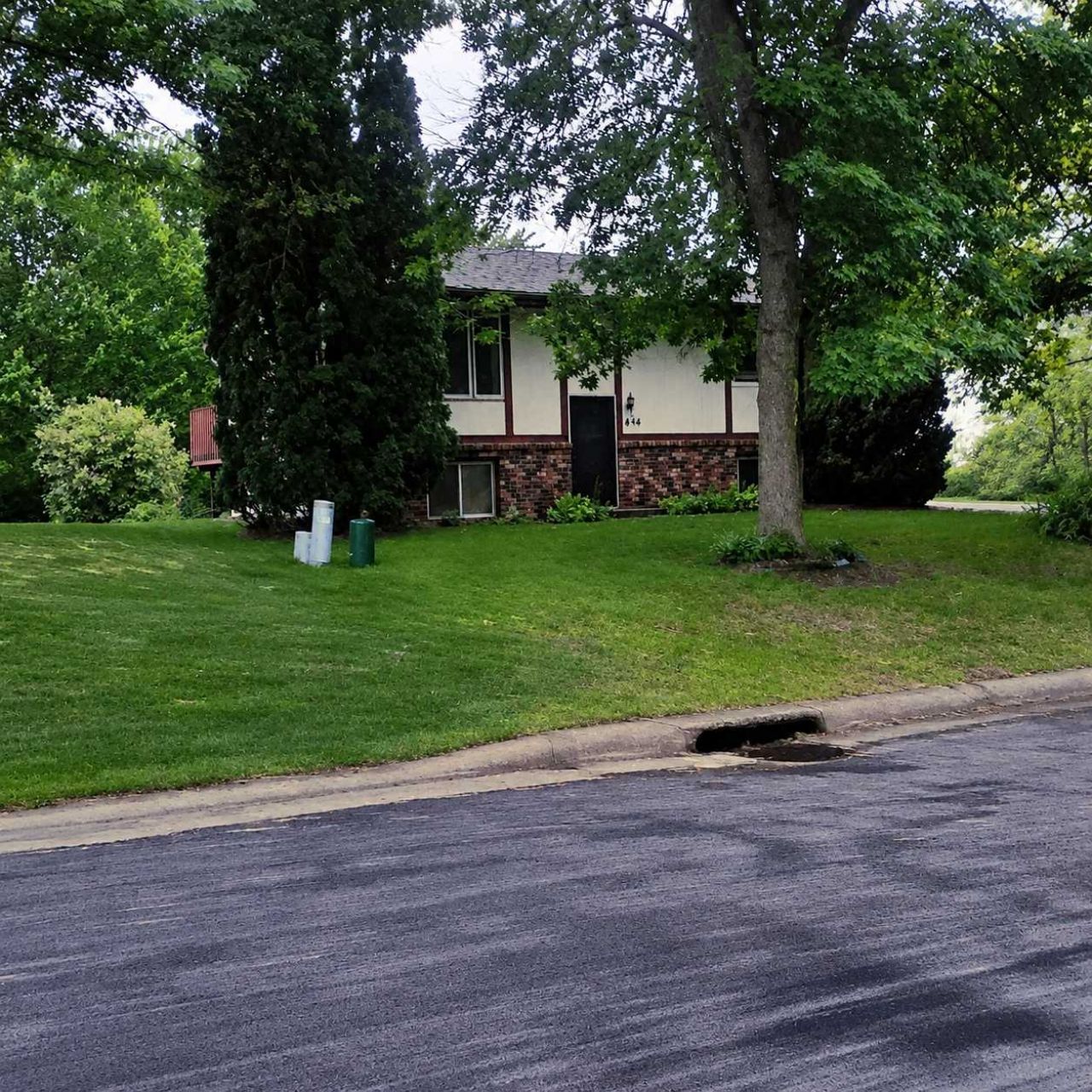 876 Pearl View Drive, Sauk Rapids, MN 56379